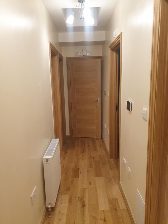 London Luxury 3 Bedroom 2 Bathrooms Flat 1 Min To Redbridge Station Free Parking & Wifi Wanstead Екстер'єр фото
